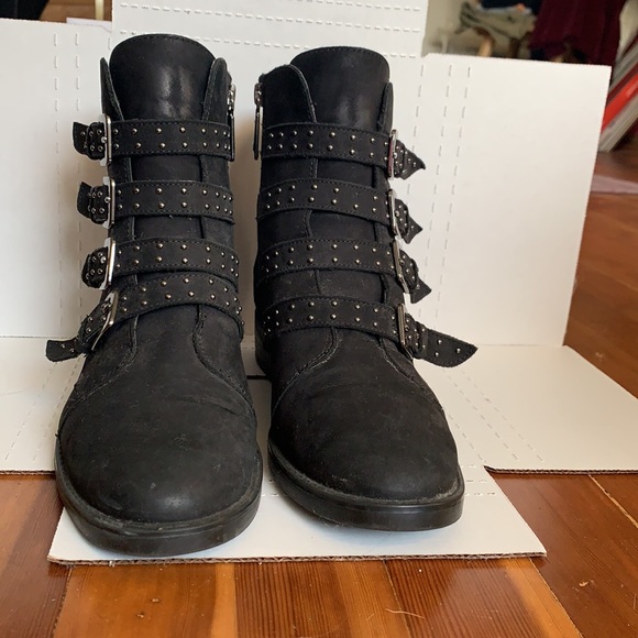 Blondo Elani waterproof black motorcycle style studded boots 8.5M - Picture 2 of 6